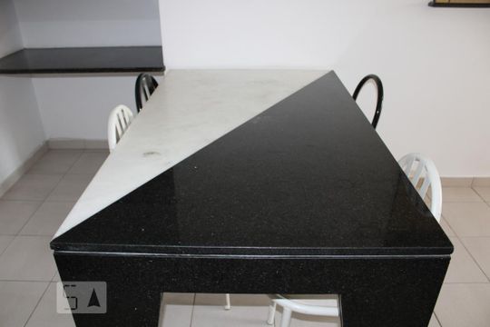 Sala mesa de apartamento para alugar com 1 quarto, 57m² em Loteamento João Batista Julião, Guarujá