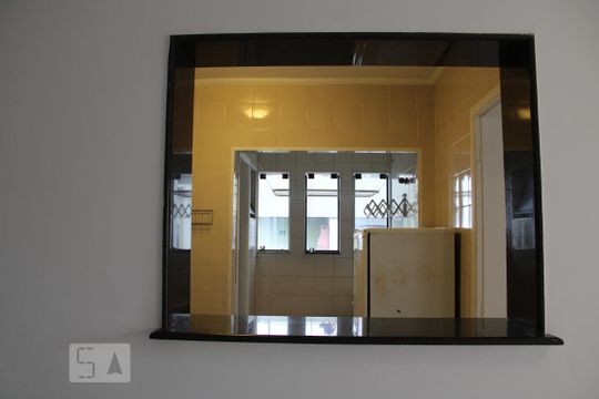 Detalhe cozinha de apartamento para alugar com 1 quarto, 57m² em Loteamento João Batista Julião, Guarujá