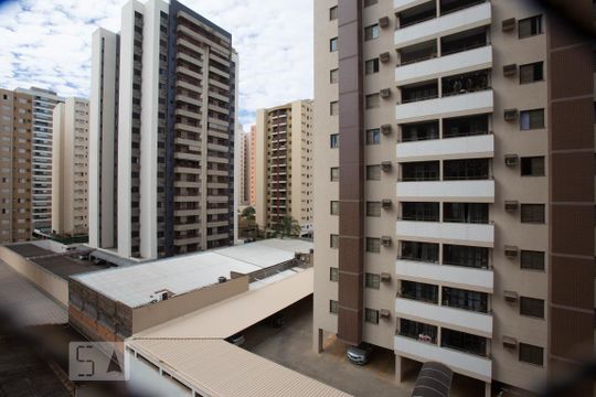 Vista da varanda (lado esquerdo) de apartamento para alugar com 4 quartos, 147m² em Jardim São Luiz, Ribeirão Preto