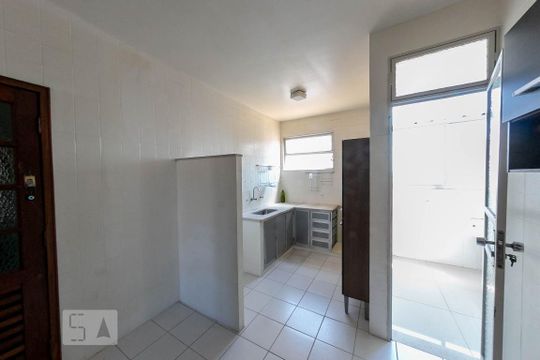 Cozinha de apartamento para alugar com 2 quartos, 121m² em Gutierrez, Belo Horizonte