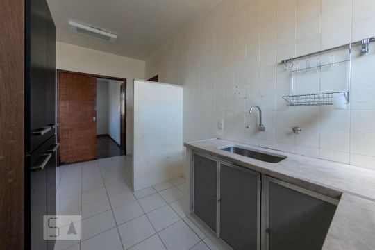 Cozinha de apartamento para alugar com 2 quartos, 121m² em Gutierrez, Belo Horizonte