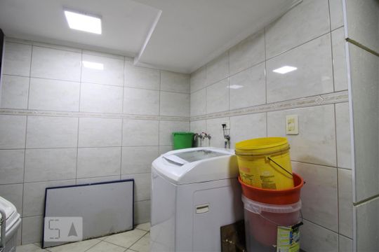 Área de serviço de casa à venda com 4 quartos, 347m² em Vila Romana, São Paulo