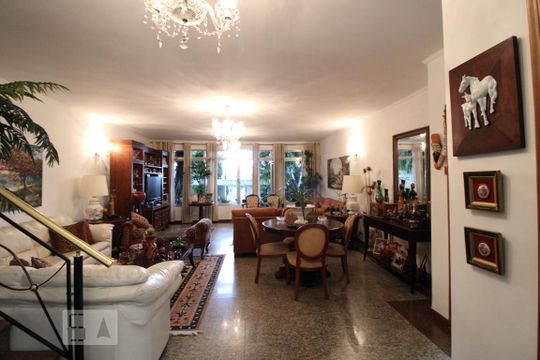Casa à venda com 4 quartos, 347m² em Vila Romana, São Paulo