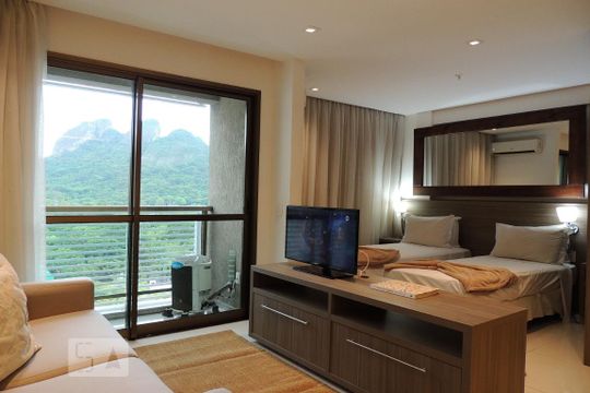 Sala/Quarto de apartamento para alugar com 1 quarto, 46m² em Jacarepaguá, Rio de Janeiro