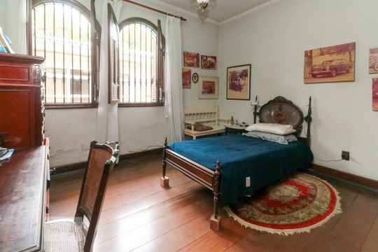 Quarto 1 de casa à venda com 4 quartos, 400m² em Alto de Pinheiros, São Paulo