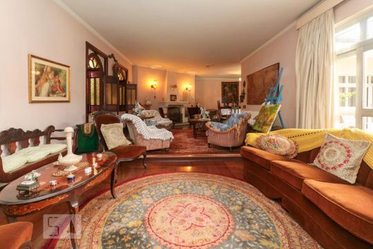 Sala de casa à venda com 4 quartos, 400m² em Alto de Pinheiros, São Paulo