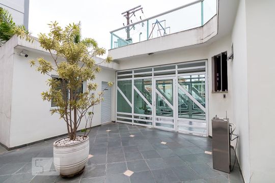 Fachada e portaria de apartamento para alugar com 2 quartos, 59m² em Jardim Barbosa, Guarulhos