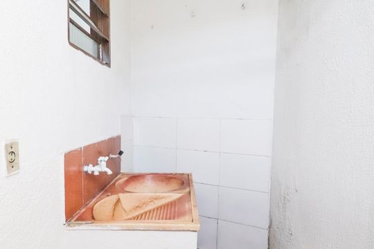 Área de serviço de kitnet/studio para alugar com 1 quarto, 30m² em Setor Sul, Goiânia
