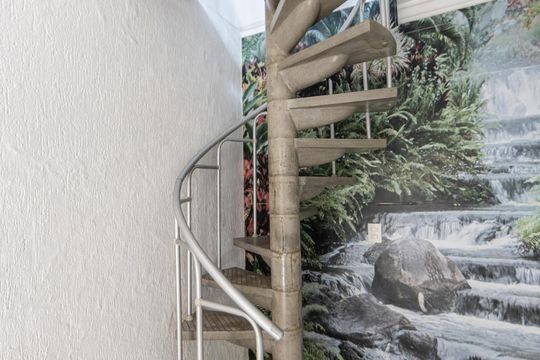 Escada de casa à venda com 1 quarto, 25m² em Chácara Califórnia, São Paulo