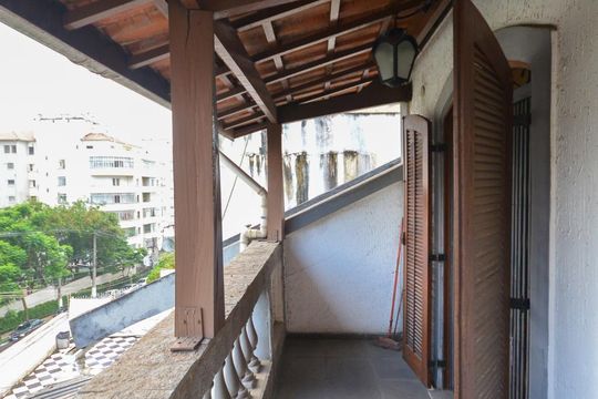 Varanda Quarto 4 de casa para alugar com 8 quartos, 600m² em Vila Mariana, São Paulo