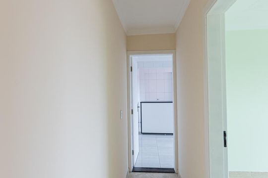 Corredor de apartamento para alugar com 2 quartos, 85m² em Jardim Monte Carmelo, Guarulhos