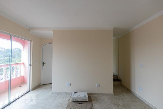 Sala de apartamento para alugar com 2 quartos, 85m² em Jardim Monte Carmelo, Guarulhos
