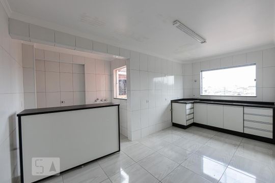Cozinha de apartamento para alugar com 2 quartos, 85m² em Jardim Monte Carmelo, Guarulhos
