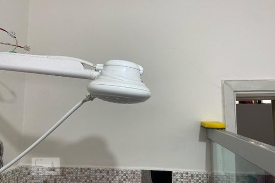 Chuveiro de casa à venda com 2 quartos, 70m² em Jardim Monte Alegre, Taboão da Serra