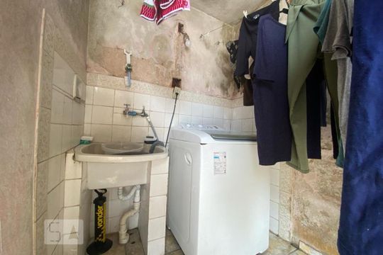Área de Serviço de casa à venda com 2 quartos, 70m² em Jardim Monte Alegre, Taboão da Serra