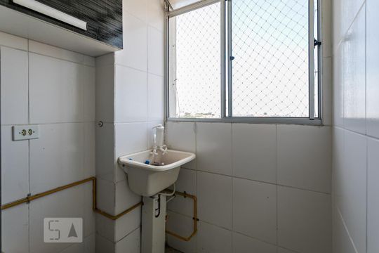 Área de Serviço de apartamento para alugar com 4 quartos, 94m² em Vila Caputera, Mogi das Cruzes