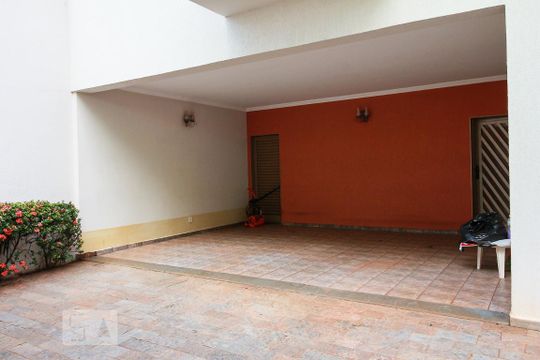 Garagem de casa para alugar com 4 quartos, 368m² em Jardim Sao Luiz, Ribeirão Preto
