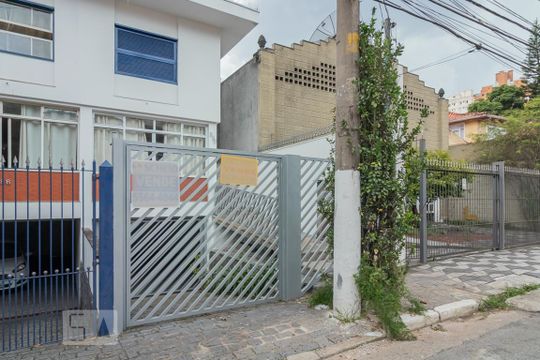 Fachada de casa à venda com 4 quartos, 260m² em Vila Santa Catarina, São Paulo