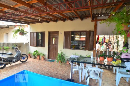 Garagem de casa à venda com 3 quartos, 120m² em Estância Velha, Canoas