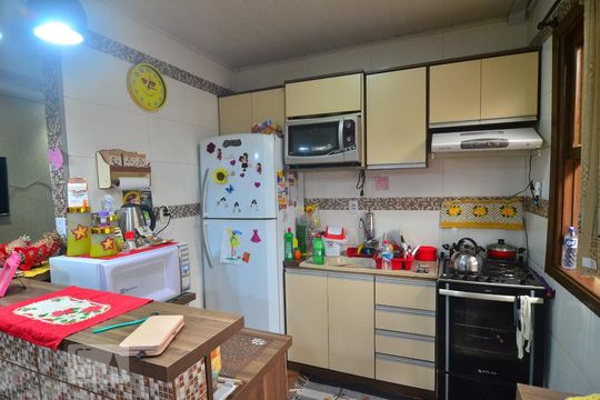 Cozinha de casa à venda com 3 quartos, 120m² em Estância Velha, Canoas