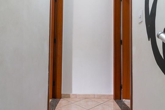 Quartos de casa à venda com 2 quartos, 100m² em Jardim Terezópolis, Guarulhos