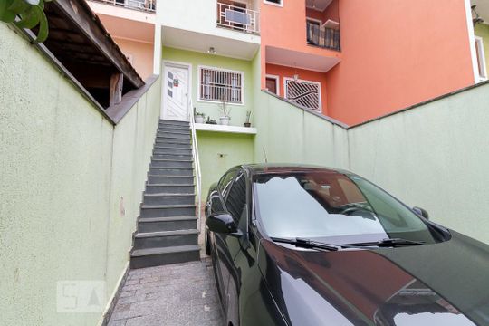 Garagem de casa à venda com 2 quartos, 100m² em Jardim Terezópolis, Guarulhos
