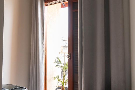 Varanda quarto 2 suíte de casa à venda com 2 quartos, 100m² em Jardim Terezópolis, Guarulhos