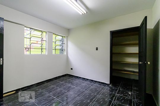 Quarto 1 de casa para alugar com 3 quartos, 200m² em Paraíso, São Paulo