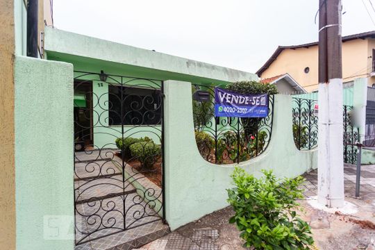 Fachada de casa à venda com 3 quartos, 310m² em Vila Campesina, Osasco
