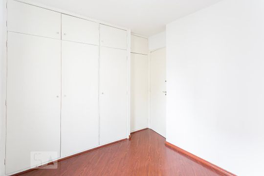Quarto 1 de apartamento para alugar com 2 quartos, 63m² em Pinheiros, São Paulo