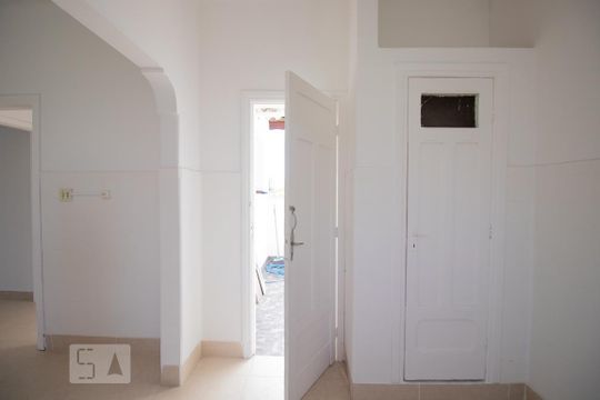 Cozinha de casa para alugar com 2 quartos, 100m² em Mirandópolis, São Paulo