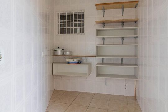 Área de Serviço de casa para alugar com 2 quartos, 100m² em Vila Isolina Mazzei, São Paulo