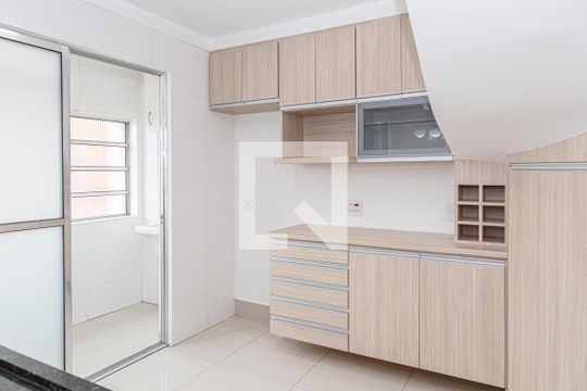 Cozinha de apartamento para alugar com 2 quartos, 75m² em Bela Vista, São Paulo