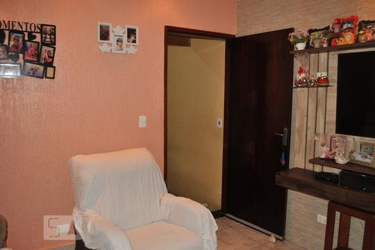 Sala de casa à venda com 2 quartos, 70m² em Vila Santo Estéfano, São Paulo