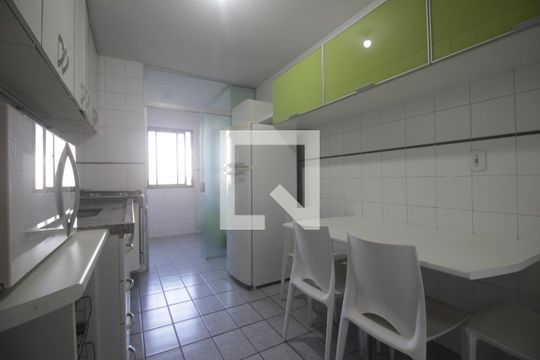 Cozinha de apartamento à venda com 3 quartos, 80m² em Vila Andrade, São Paulo