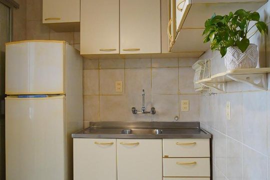 Cozinha de apartamento para alugar com 2 quartos, 56m² em São João, Porto Alegre