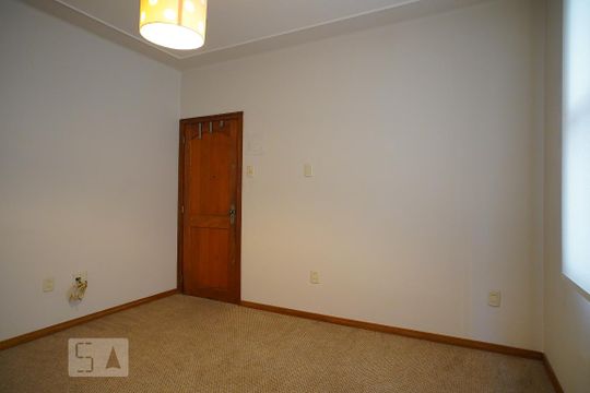 Sala de apartamento para alugar com 2 quartos, 56m² em São João, Porto Alegre
