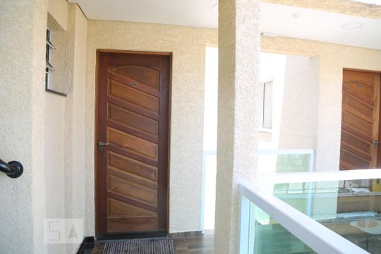 Entrada de kitnet/studio para alugar com 2 quartos, 38m² em Itaquera, São Paulo