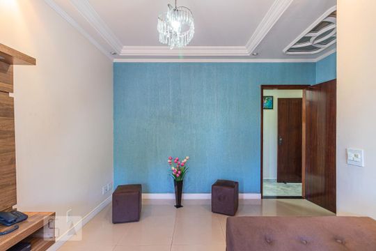 Sala de casa à venda com 3 quartos, 104m² em Jardim das Maravilhas, Santo André