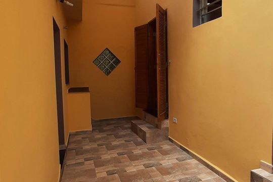 Corredor de casa para alugar com 1 quarto, 70m² em Vila Santa Virginia, São Paulo