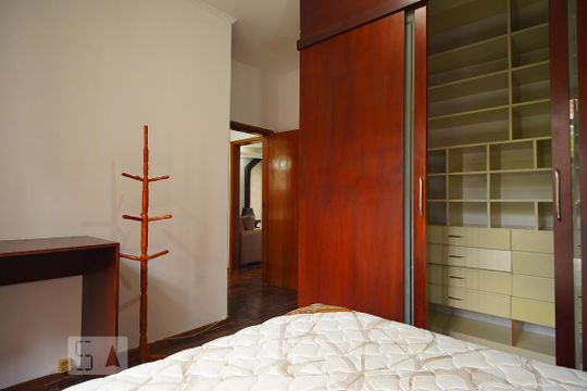 Quarto 2 de apartamento para alugar com 2 quartos, 72m² em Jardim Floresta, Porto Alegre
