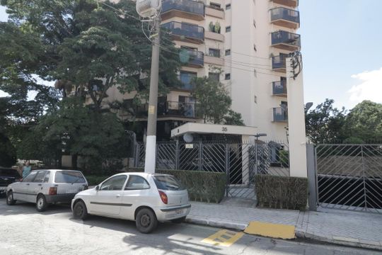 Fachada de apartamento à venda com 4 quartos, 160m² em Vila Regente Feijó, São Paulo