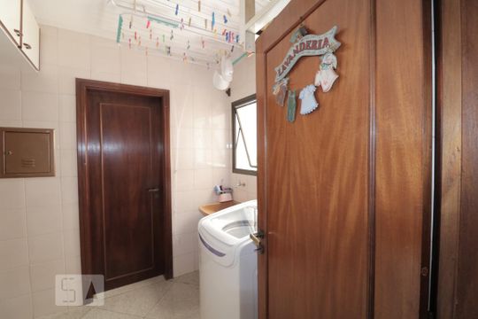 Area de serviço  de apartamento à venda com 4 quartos, 160m² em Vila Regente Feijó, São Paulo
