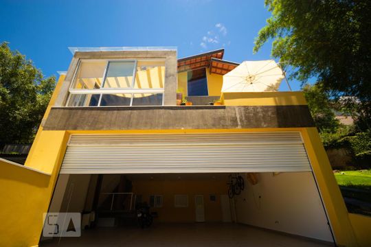 Fachada de casa de condomínio à venda com 4 quartos, 400m² em Sítios de Recreio Gramado, Campinas