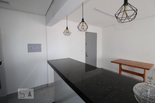 Cozinha de apartamento para alugar com 1 quarto, 52m² em Centro, Campinas