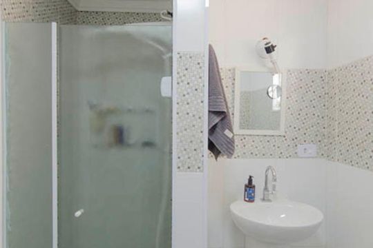Banheiro de apartamento à venda com 3 quartos, 85m² em Cangaíba, São Paulo