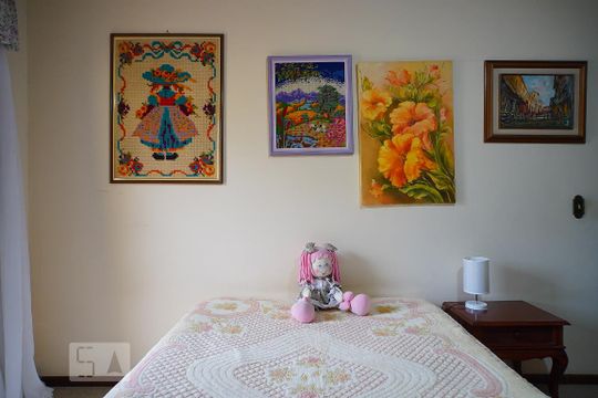 Quarto 3 de casa à venda com 4 quartos, 350m² em Jardim Itu, Porto Alegre