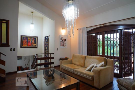 Casa à venda com 4 quartos, 350m² em Jardim Itu, Porto Alegre