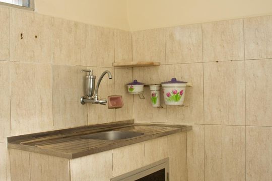 Cozinha de casa de condomínio para alugar com 1 quarto, 60m² em Todos Os Santos, Rio de Janeiro