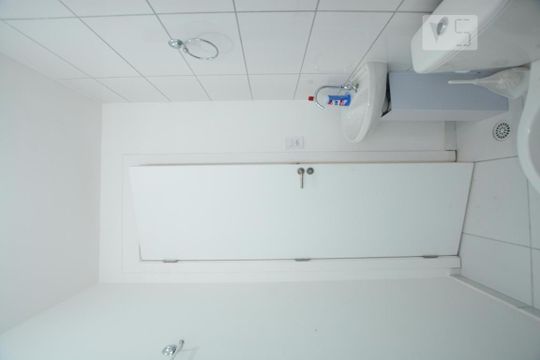 Banheiro Social de apartamento à venda com 2 quartos, 45m² em Parada de Lucas, Rio de Janeiro